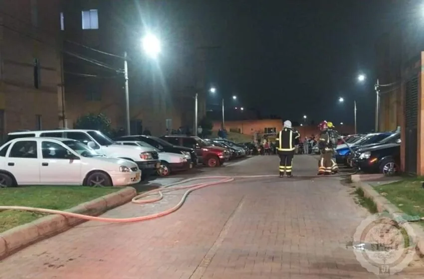 Atención: Esta madrugada explotó una camioneta en zona residencial de la ciudad de Tunja  