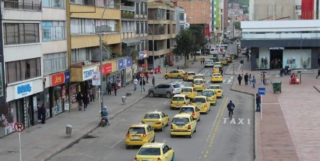 Taxistas de Duitama exigen medidas contra transporte informal; amenazan con hacer control a la informalidad