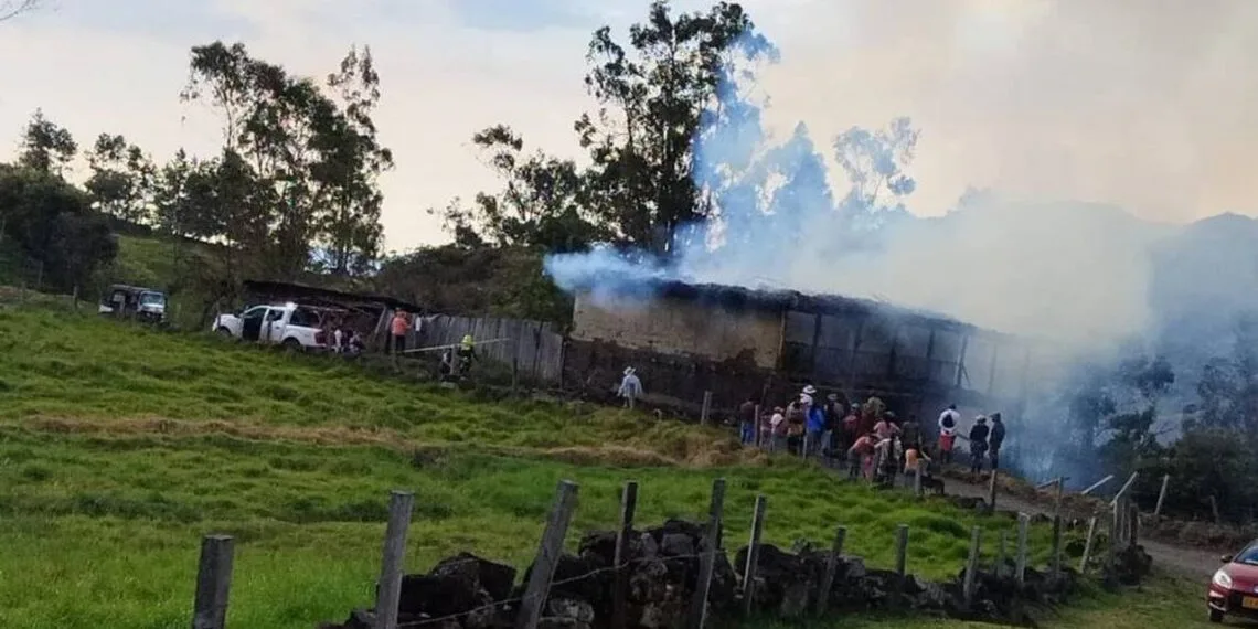 Familia en Güicán de la Sierra perdió todo tras Incendio estructural