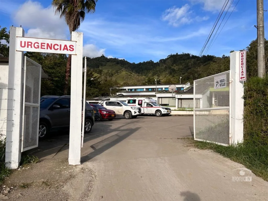 10 médicos generales de Urgencias y Hospitalización del Hospital Regional Valle de Tenza presentaron carta de renuncia 