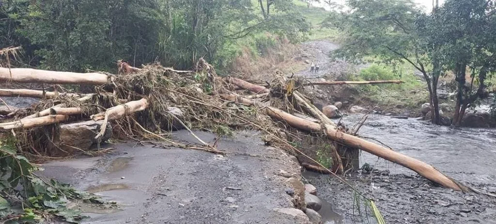 Ola invernal deja 16 veredas incomunicadas en Campohermoso