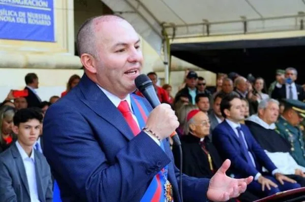 "Ni he renunciado ni voy a renunciar". Alcalde de Chiquinquirá se mantiene en el cargo